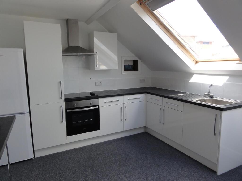 4 bed 1st Floor Flat for rent in Sheffield. From MBA Lettings & Property Management Ltd - Sheffield 4 bed 1st Floor Flat for rent in Sheffield. From MBA Lettings & Property Management Ltd - Sheffield