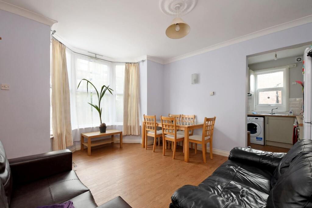4 bed Detached for rent in Sheffield. From MBA Lettings & Property Management Ltd - Sheffield