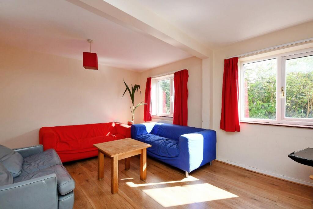 4 bed Detached for rent in Sheffield. From MBA Lettings & Property Management Ltd - Sheffield 4 bed Detached for rent in Sheffield. From MBA Lettings & Property Management Ltd - Sheffield