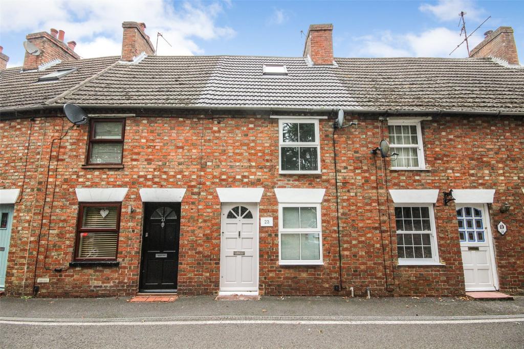 2 bed Mid Terraced House for rent in Marston Moretaine. From Urban & Rural Property Services - Ampthill