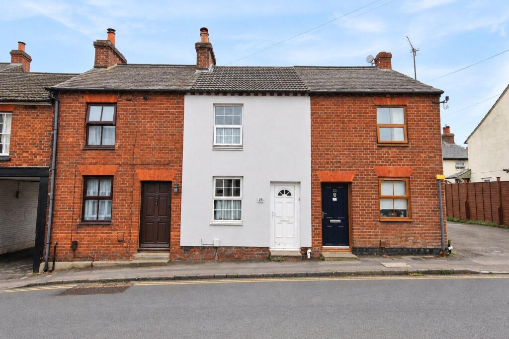 2 bed Mid Terraced House for rent in Ampthill. From Urban & Rural Property Services - Ampthill 2 bed Mid Terraced House for rent in Ampthill. From Urban & Rural Property Services - Ampthill