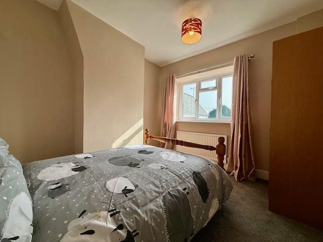 1 bed House Share for rent in Swindon. From Charles Harding Estate Agents - Royal Wootton Bassett