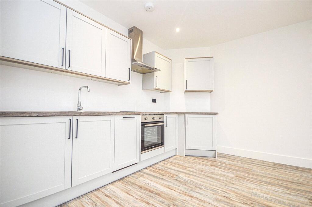 1 bed Apartment for rent in Swindon. From Charles Harding Estate Agents - Swindon