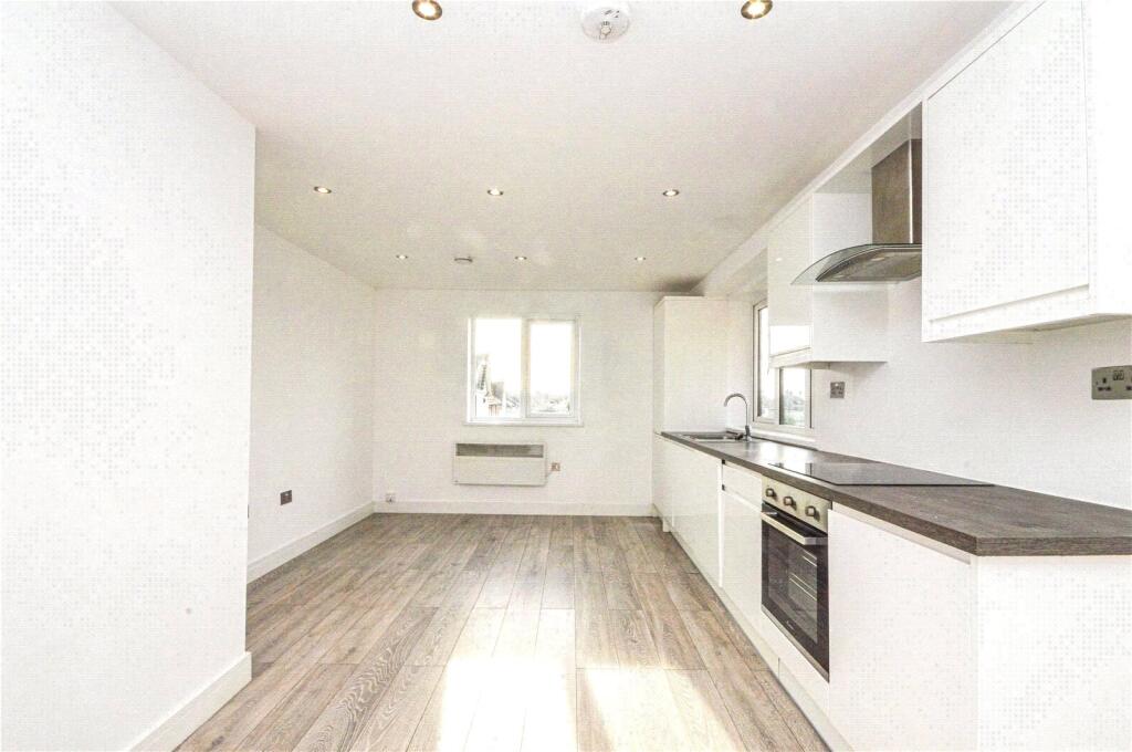 2 bed Apartment for rent in Swindon. From Charles Harding Estate Agents - Swindon