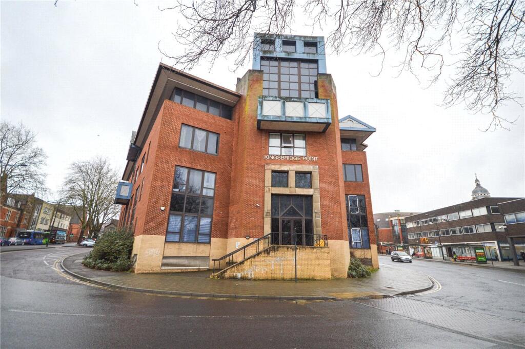 2 bed Apartment for rent in Swindon. From Charles Harding Estate Agents - Swindon