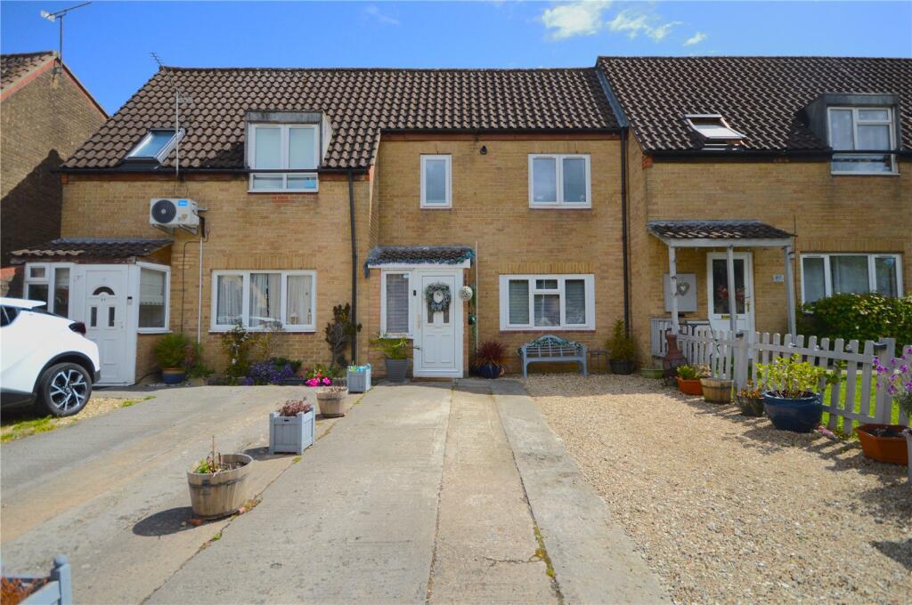 3 bed Mid Terraced House for rent in Swindon. From Charles Harding Estate Agents - Swindon 3 bed Mid Terraced House for rent in Swindon. From Charles Harding Estate Agents - Swindon
