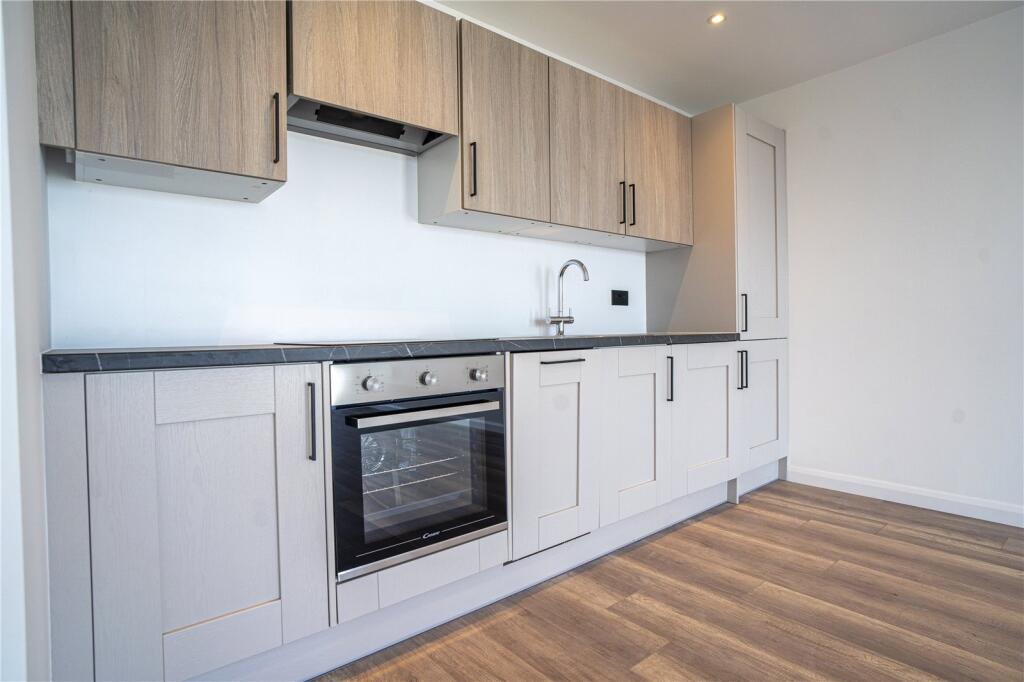 1 bed Apartment for rent in Swindon. From Charles Harding Estate Agents - Swindon 1 bed Apartment for rent in Swindon. From Charles Harding Estate Agents - Swindon