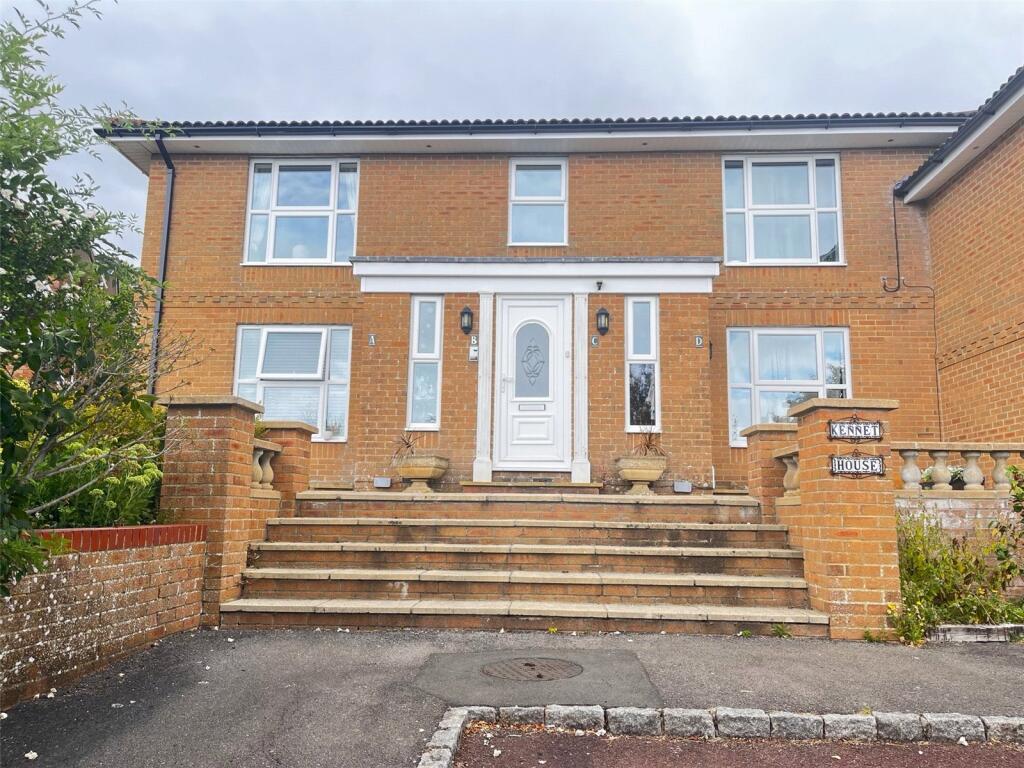 2 bed Apartment for rent in Swindon. From Charles Harding Estate Agents - Swindon
