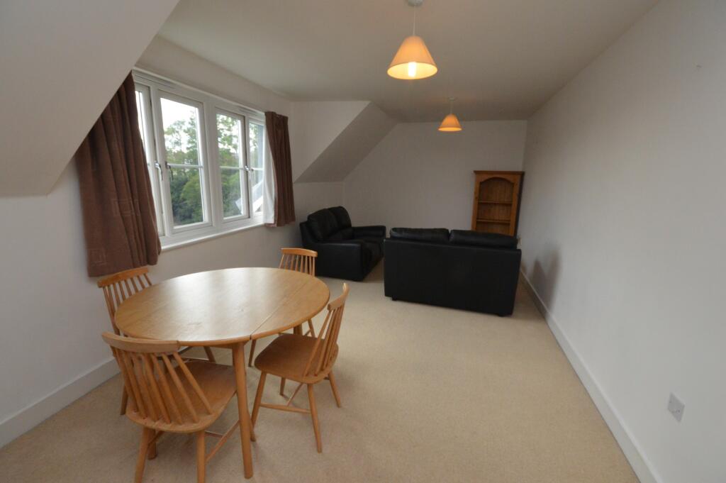 2 bed Apartment for rent in Stratton St Margaret. From Charles Harding Estate Agents - Swindon