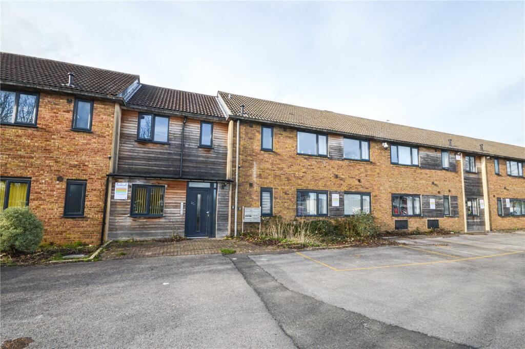 1 bed Apartment for rent in Swindon. From Charles Harding Estate Agents - Swindon