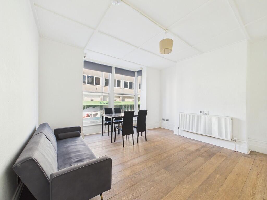 3 bed 1st Floor Flat for rent in Brighton and Hove. From Jacobs Steel - Hove