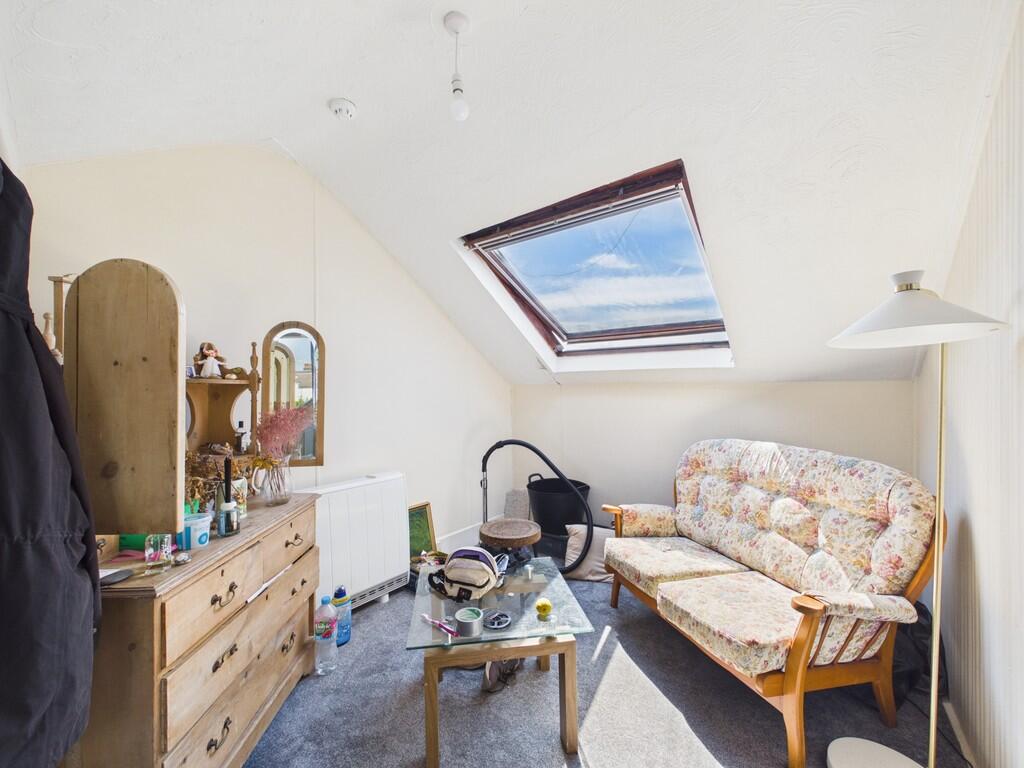 1 bed 1st Floor Flat for rent in Brighton and Hove. From Jacobs Steel - Hove 1 bed 1st Floor Flat for rent in Brighton and Hove. From Jacobs Steel - Hove