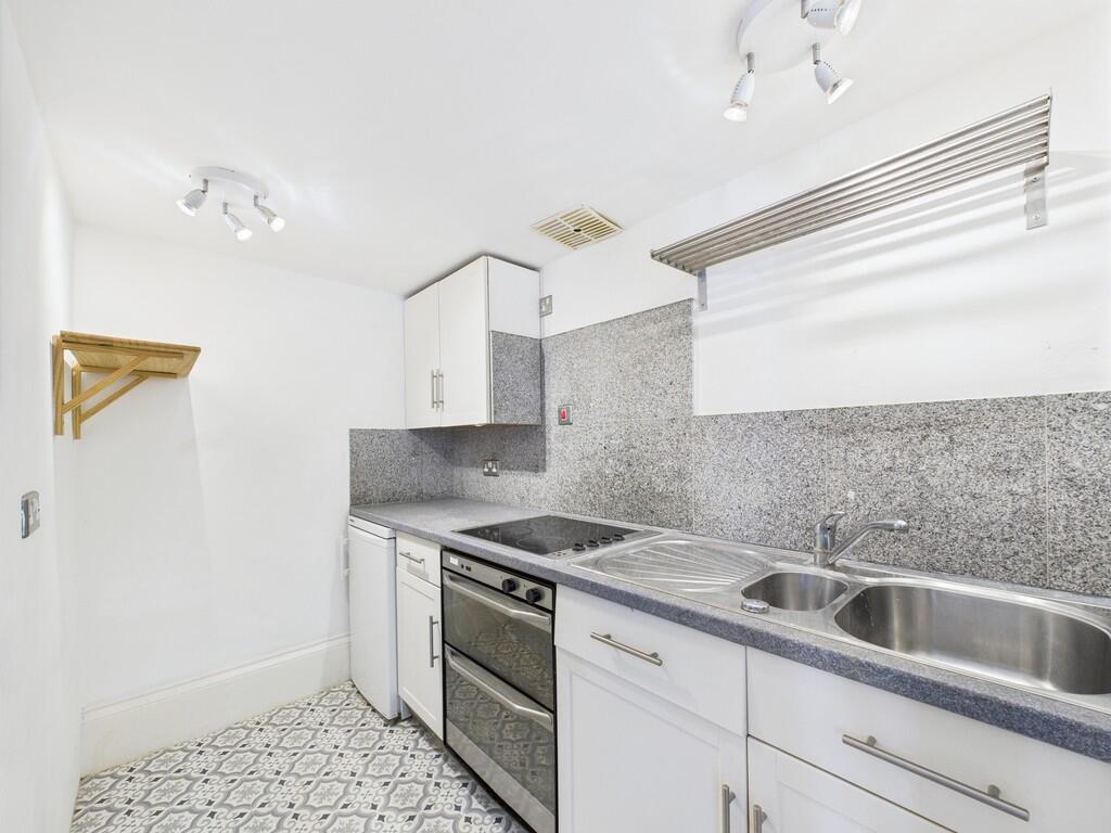 1 bed 1st Floor Flat for rent in Brighton and Hove. From Jacobs Steel - Hove