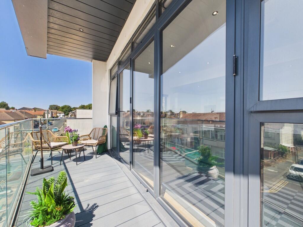 2 bed Apartment for rent in Portslade-by-Sea. From Jacobs Steel - Hove 2 bed Apartment for rent in Portslade-by-Sea. From Jacobs Steel - Hove