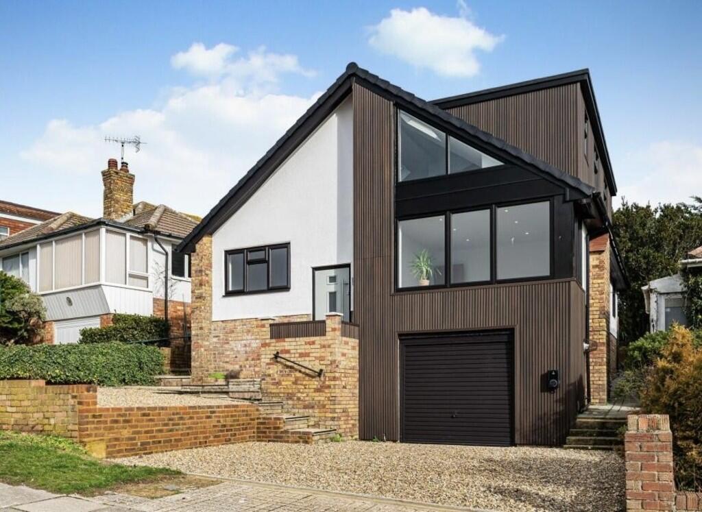 4 bed Detached for rent in Rottingdean. From Jacobs Steel - Hove