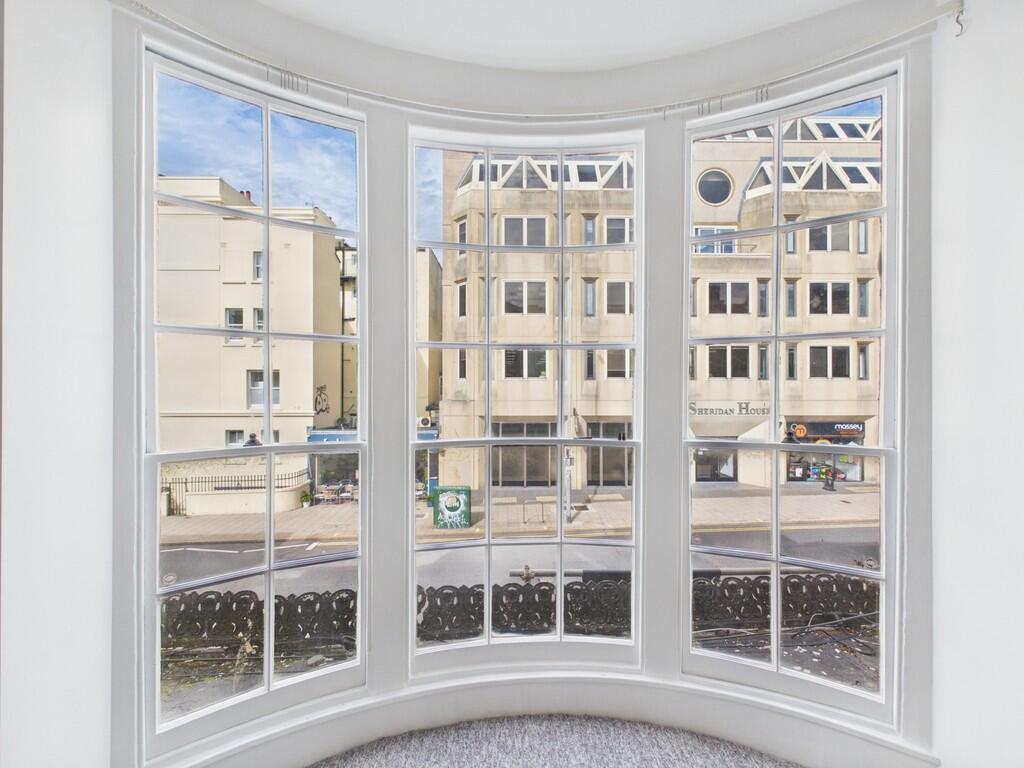 2 bed Apartment for rent in Brighton and Hove. From Jacobs Steel - Hove