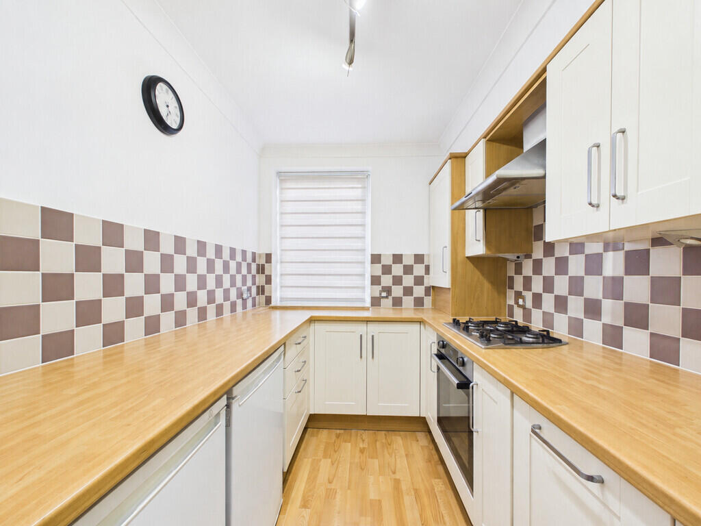 2 bed Apartment for rent in Brighton and Hove. From Jacobs Steel - Hove 2 bed Apartment for rent in Brighton and Hove. From Jacobs Steel - Hove