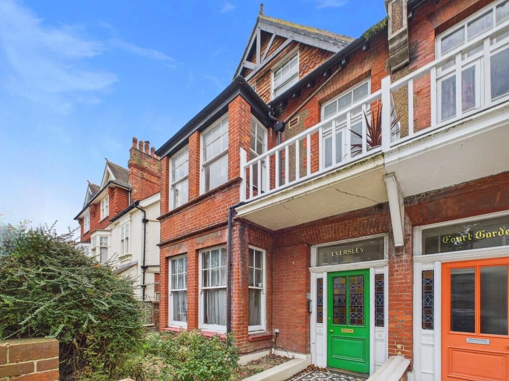 2 bed 1st Floor Flat for rent in Brighton and Hove. From Jacobs Steel - Hove 2 bed 1st Floor Flat for rent in Brighton and Hove. From Jacobs Steel - Hove