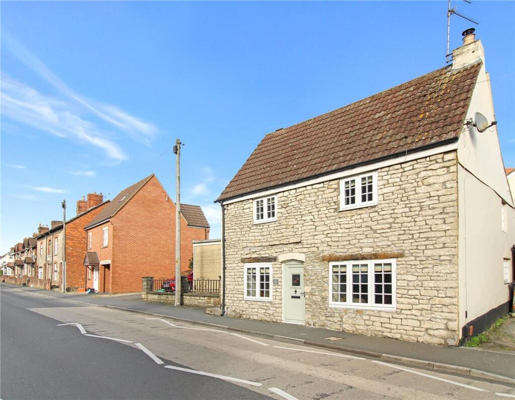 2 bed Detached for rent in Stratton St Margaret. From Charles harding lettings ltd - Blunsdon Saint Andrew