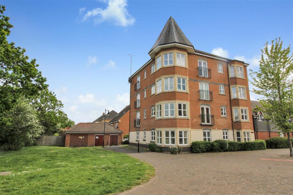 2 bed 1st Floor Flat for rent in Swindon. From Charles harding lettings ltd - Blunsdon Saint Andrew