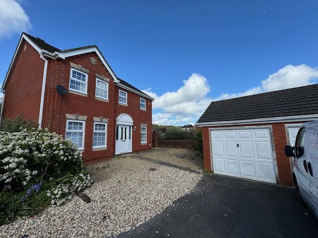 4 bed Detached for rent in Blunsdon St Andrew. From Charles harding lettings ltd - Blunsdon Saint Andrew