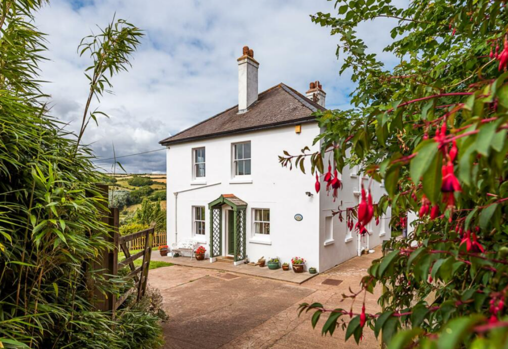 5 bed Detached for rent in Kingsbridge. From Charles Head - Kingsbridge 5 bed Detached for rent in Kingsbridge. From Charles Head - Kingsbridge