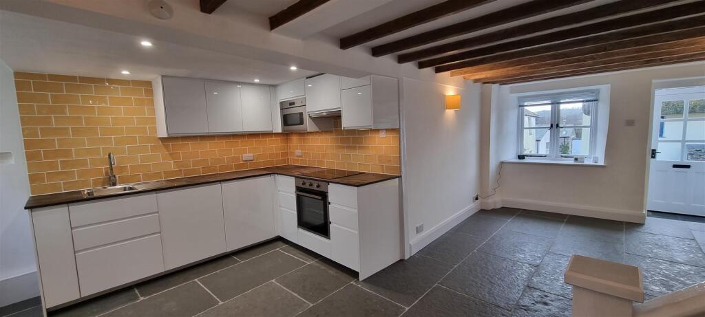 2 bed Cottage for rent in Kingsbridge. From Charles Head - Kingsbridge