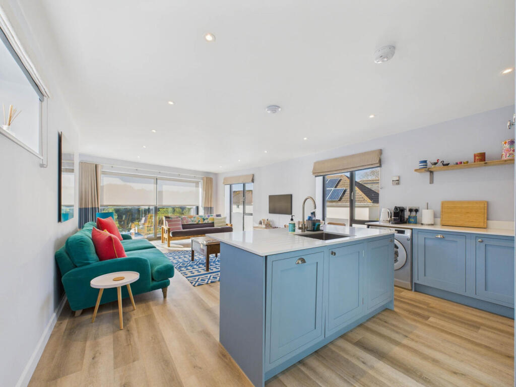 2 bed Apartment for rent in Kingsbridge. From Charles Head - Kingsbridge 2 bed Apartment for rent in Kingsbridge. From Charles Head - Kingsbridge