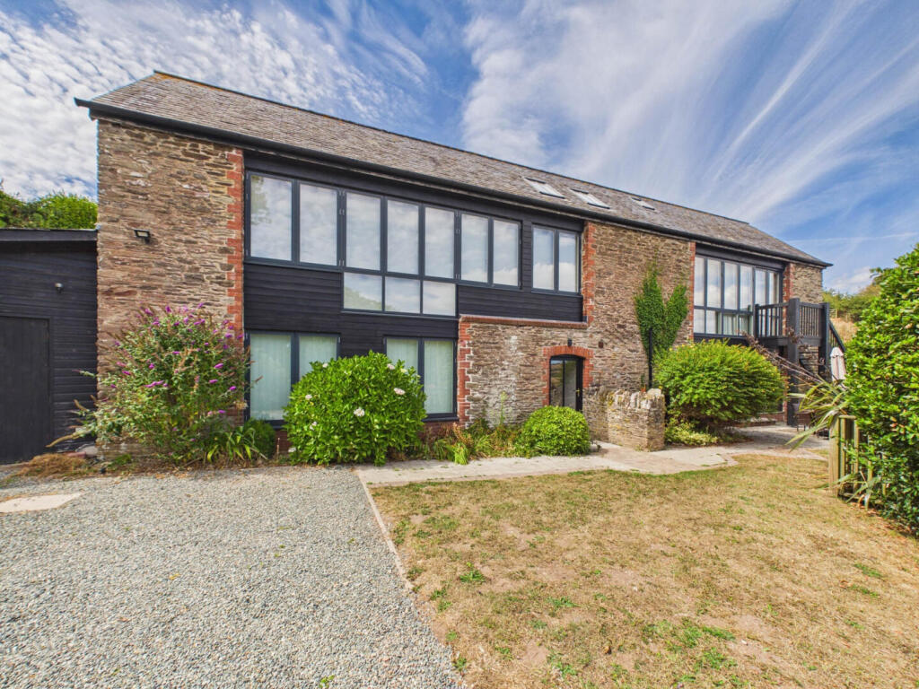 4 bed Barn Conversion for rent in Kingsbridge. From Charles Head - Kingsbridge 4 bed Barn Conversion for rent in Kingsbridge. From Charles Head - Kingsbridge