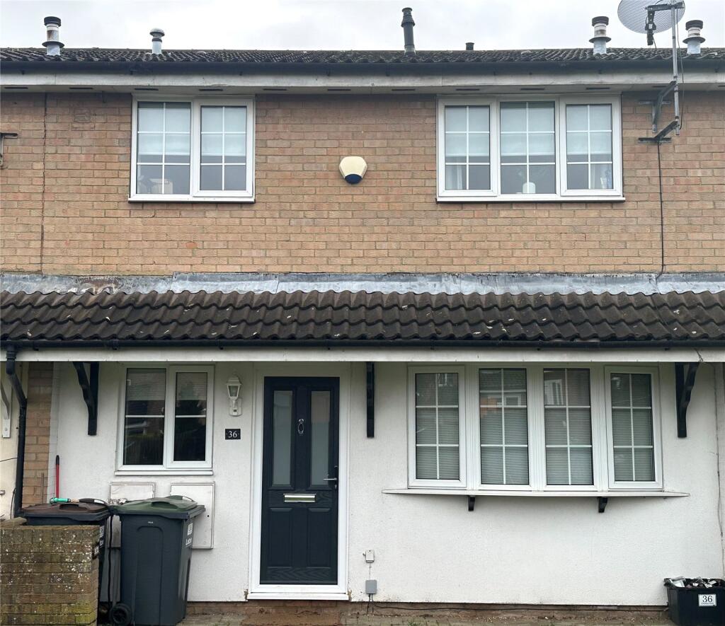2 bed Mid Terraced House for rent in Luton. From Urban & Rural Property Services - Stopsley