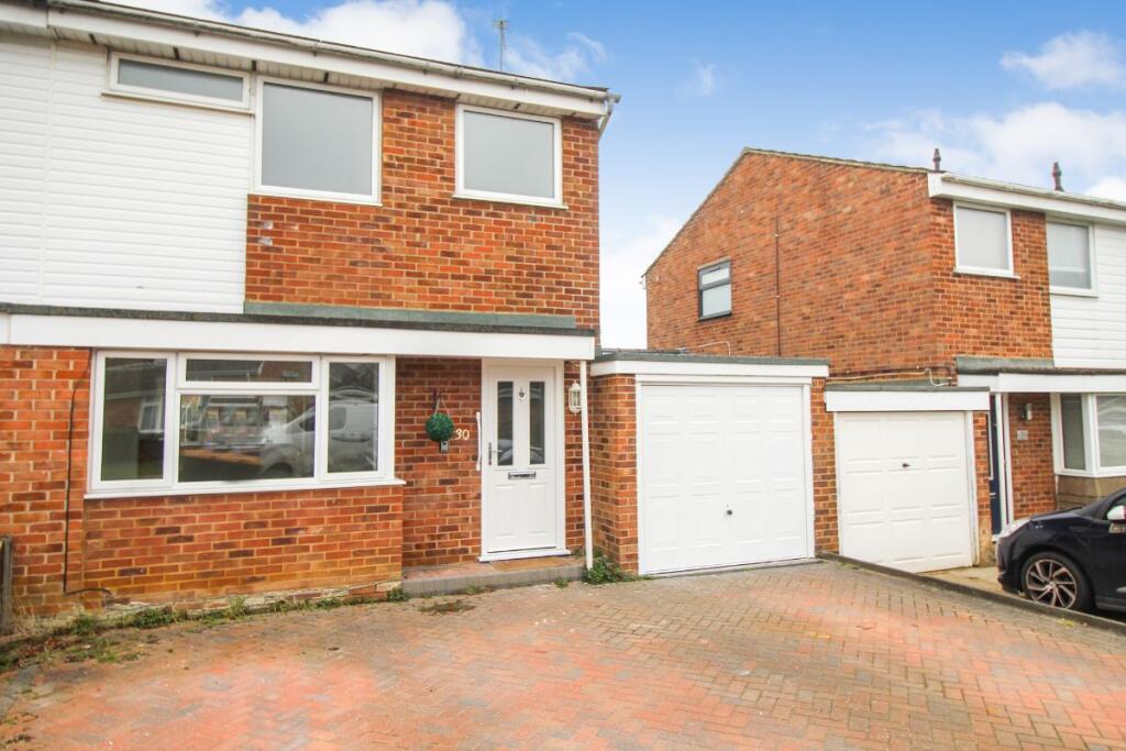 3 bed Semi Detached for rent in Bedford. From Goodacres Residential - Kempston 3 bed Semi Detached for rent in Bedford. From Goodacres Residential - Kempston