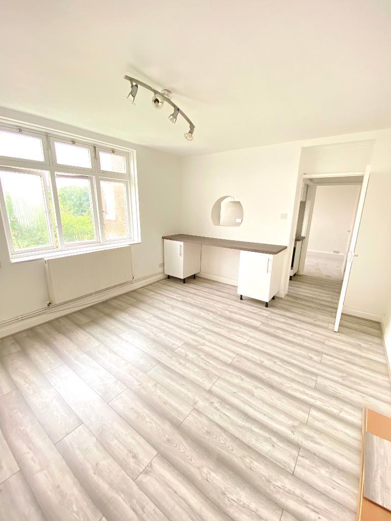 2 bed Apartment for rent in Hackney Central, Clapton. From Jack Barclay Estates Limited Canary Wharf