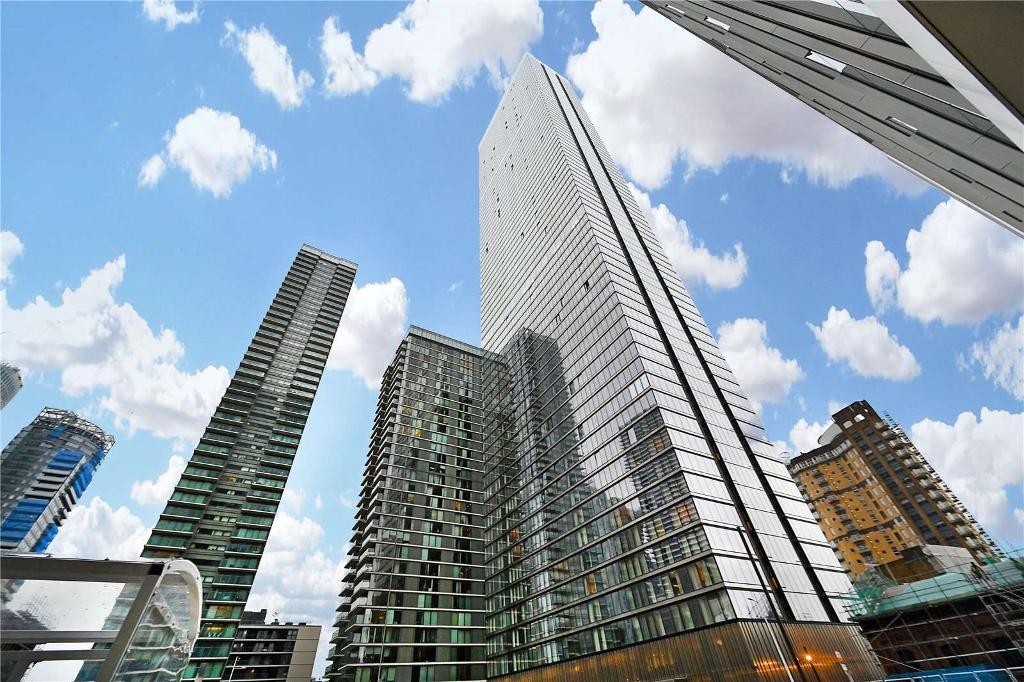 1 bed Flat for rent in Canary Wharf, South Quay, Heron Quay. From Jack Barclay Estates Limited Canary Wharf