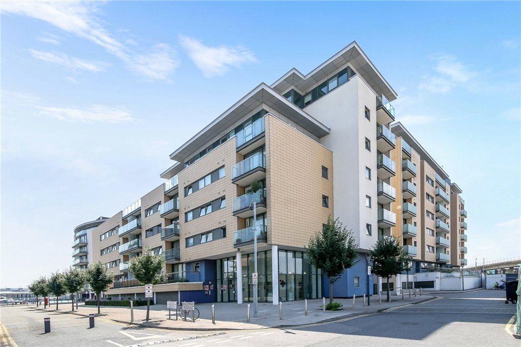 2 bed Apartment for rent in Gallions Reach, Beckton. From Jack Barclay Estates Limited Canary Wharf