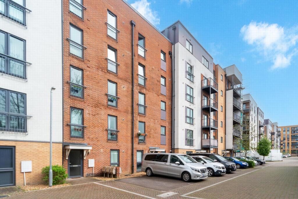 1 bed Flat for rent in London. From Heath Estates Blackheath