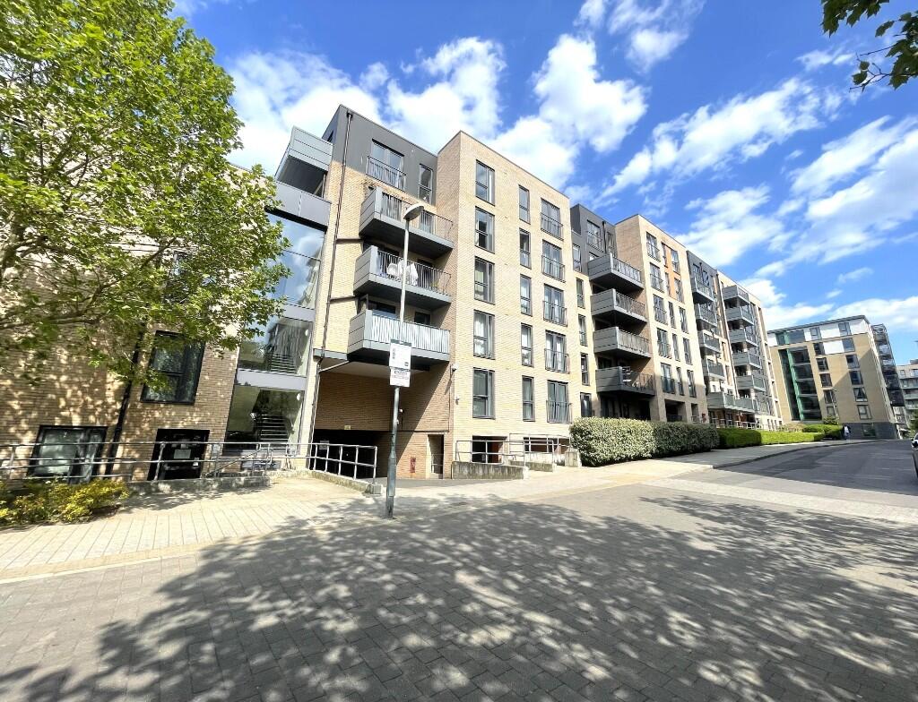2 bed Apartment for rent in Hendon. From Becker and Co Mill Hill