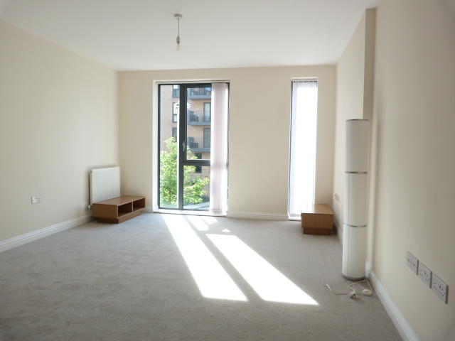 1 bed 1st Floor Flat for rent in Hendon. From Becker and Co Mill Hill
