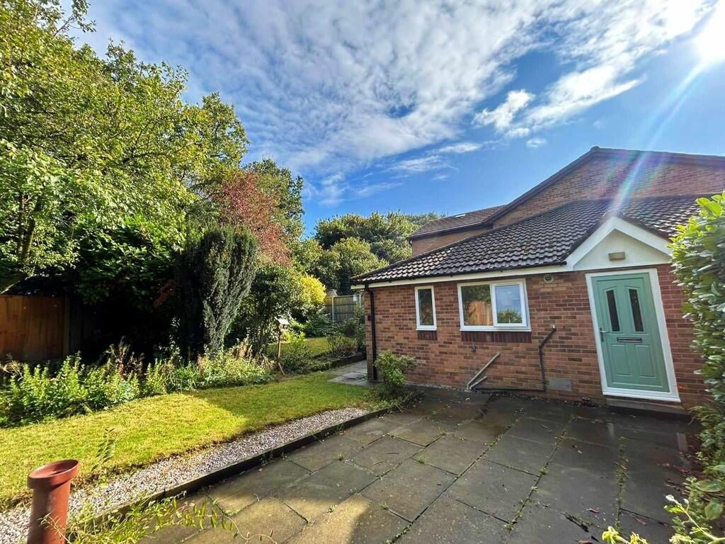 2 bed Semi-detached bungalow for rent in Whittle-le-Woods. From RedRose - Chorley