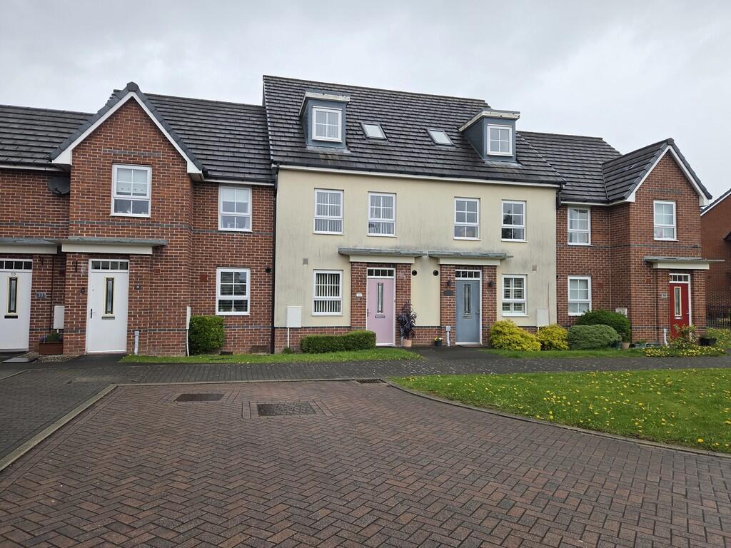 4 bed Mid Terraced House for rent in Worden. From RedRose - Chorley