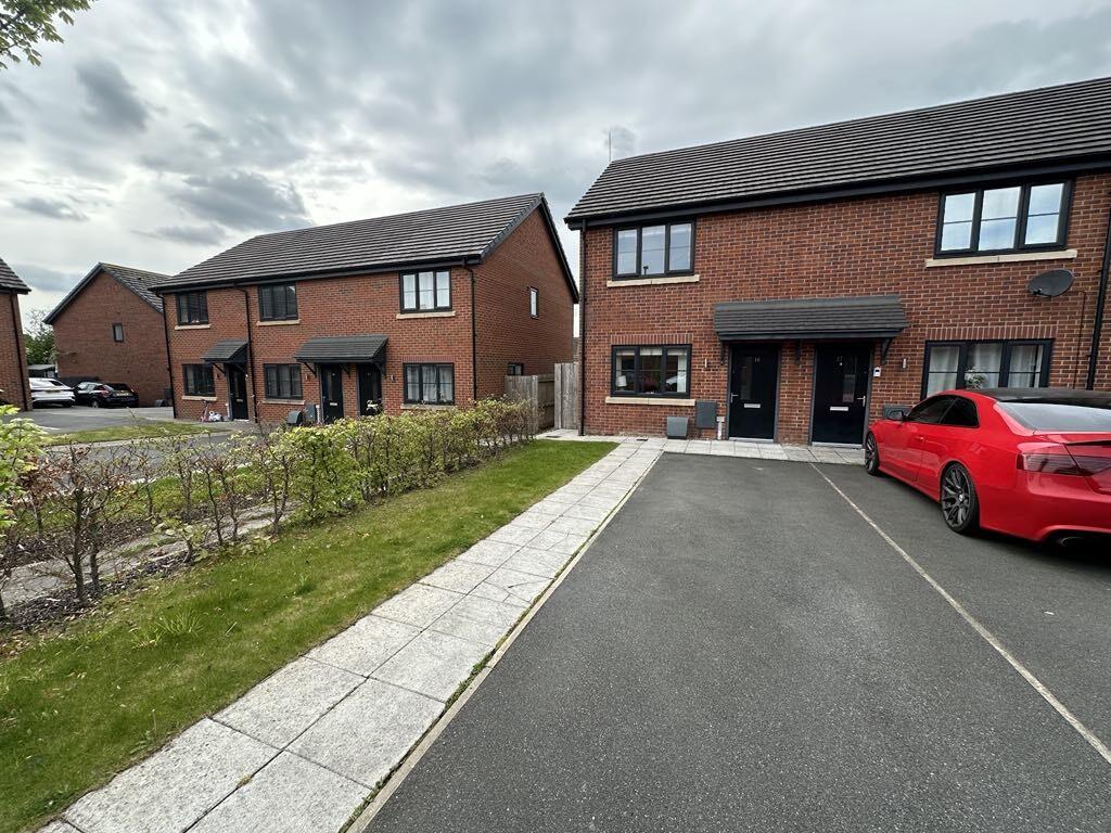 2 bed Mews for rent in Leyland. From RedRose - Chorley