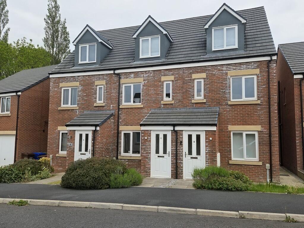 3 bed Town House for rent in Worden. From RedRose - Chorley