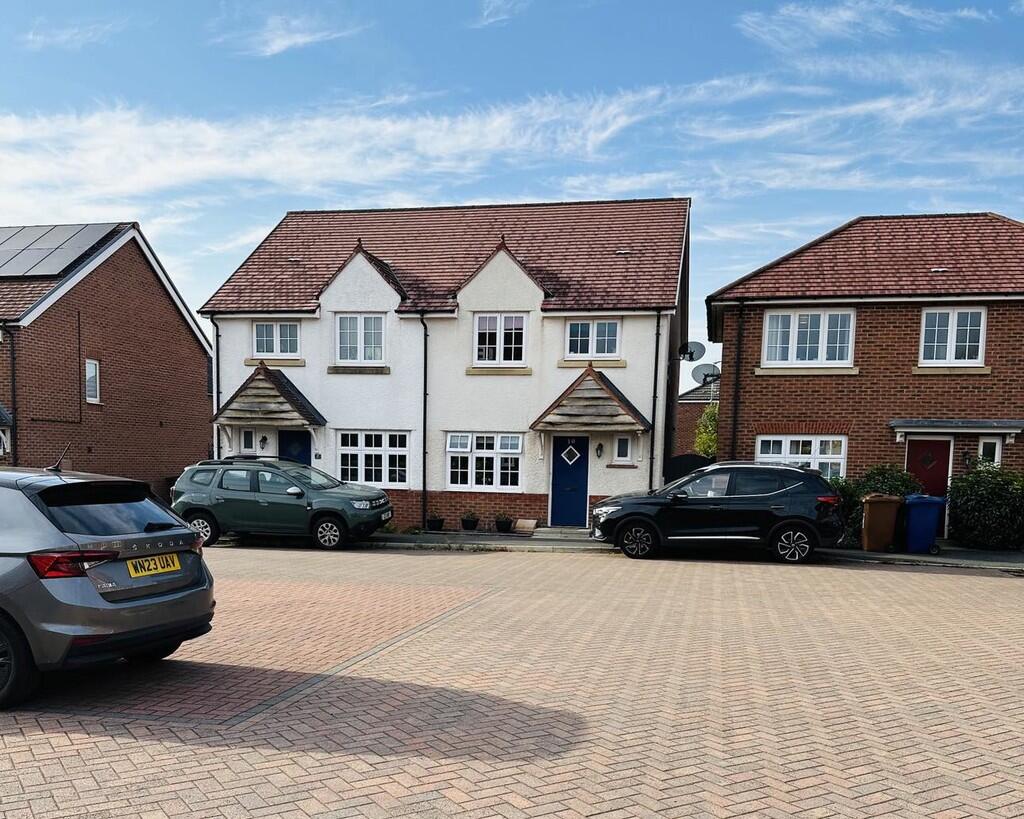 3 bed Semi Detached for rent in Chorley. From RedRose - Chorley