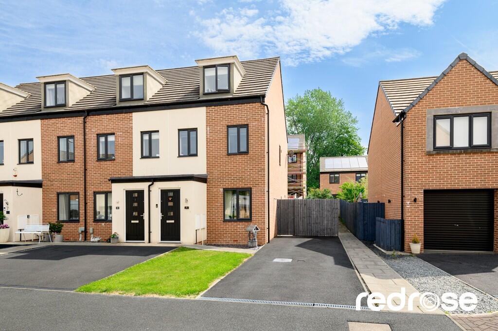 3 bed Town House for rent in Worden. From RedRose - Chorley