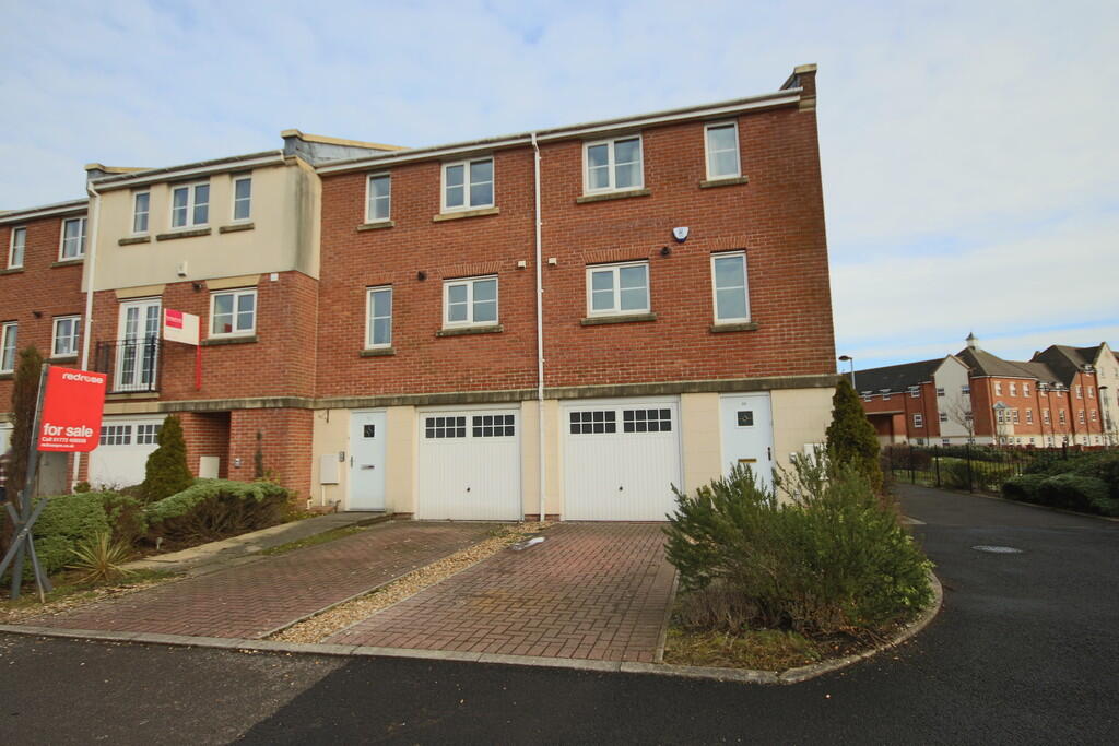 3 bed Town House for rent in Worden. From RedRose - Chorley