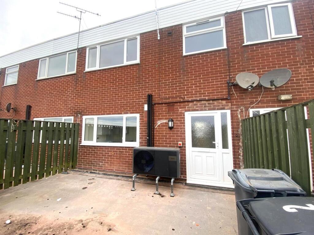 2 bed 1st Floor Flat for rent in Burntwood. From Redstones - Willenhall 2 bed 1st Floor Flat for rent in Burntwood. From Redstones - Willenhall