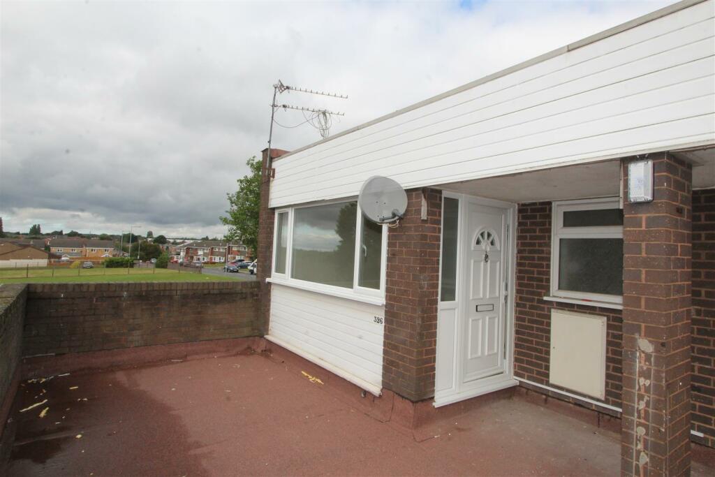 2 bed 1st Floor Flat for rent in Willenhall. From Redstones - Willenhall