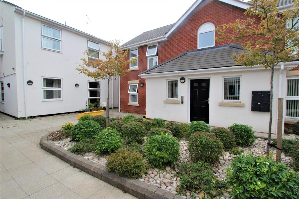 2 bed Apartment for rent in . From Redstones - Willenhall