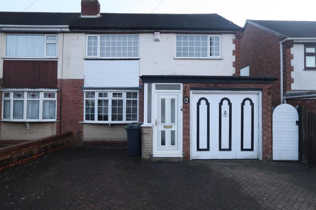 3 bed Semi Detached for rent in Willenhall. From Redstones - Willenhall