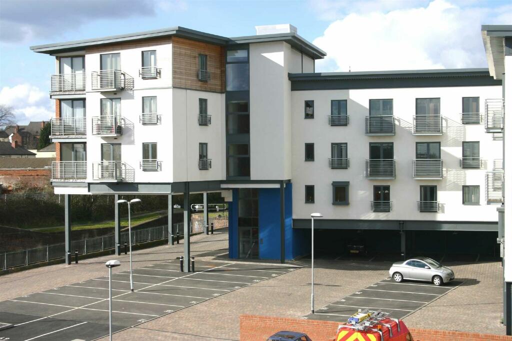 1 bed Apartment for rent in Walsall. From Redstones - Willenhall