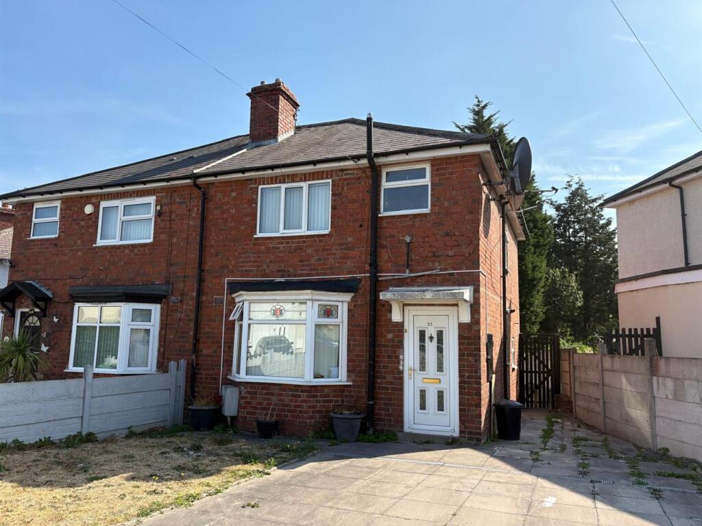 3 bed Semi Detached for rent in Oldbury. From Redstones - Willenhall 3 bed Semi Detached for rent in Oldbury. From Redstones - Willenhall